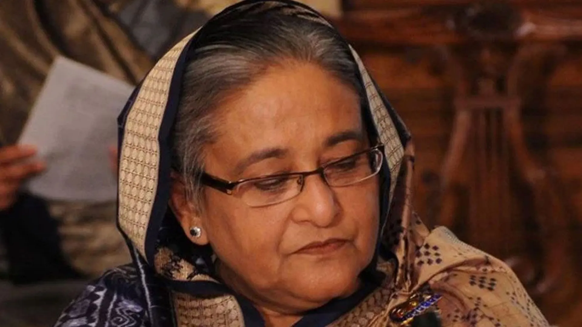 শেখ হাসিনার বিরুদ্ধে ৮০০০ পাতার অভিযোগ